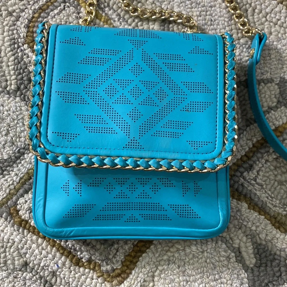 💕 Henri bendel turquoise leather shoulder bag 💕 - Picture 2 of 14